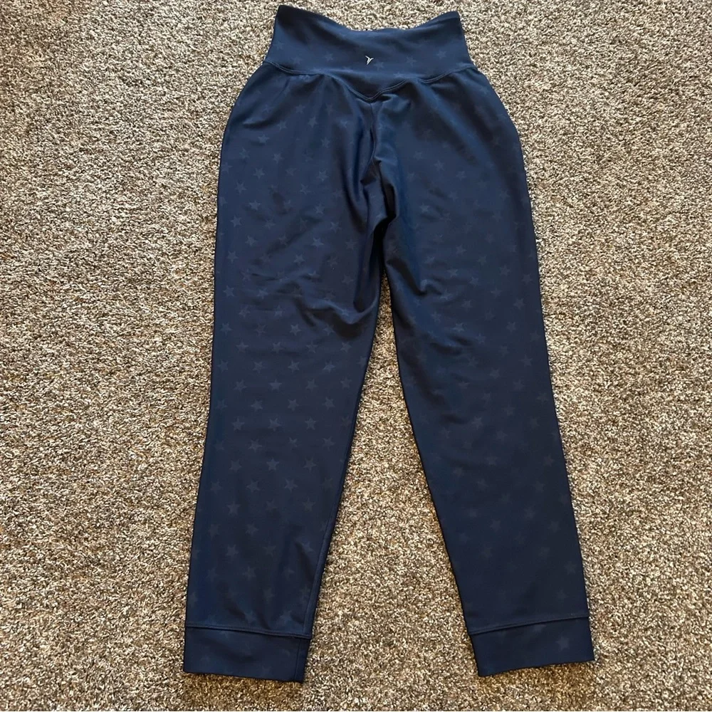Old Navy Active Powersoft small tall blue star cropped leggings activewear